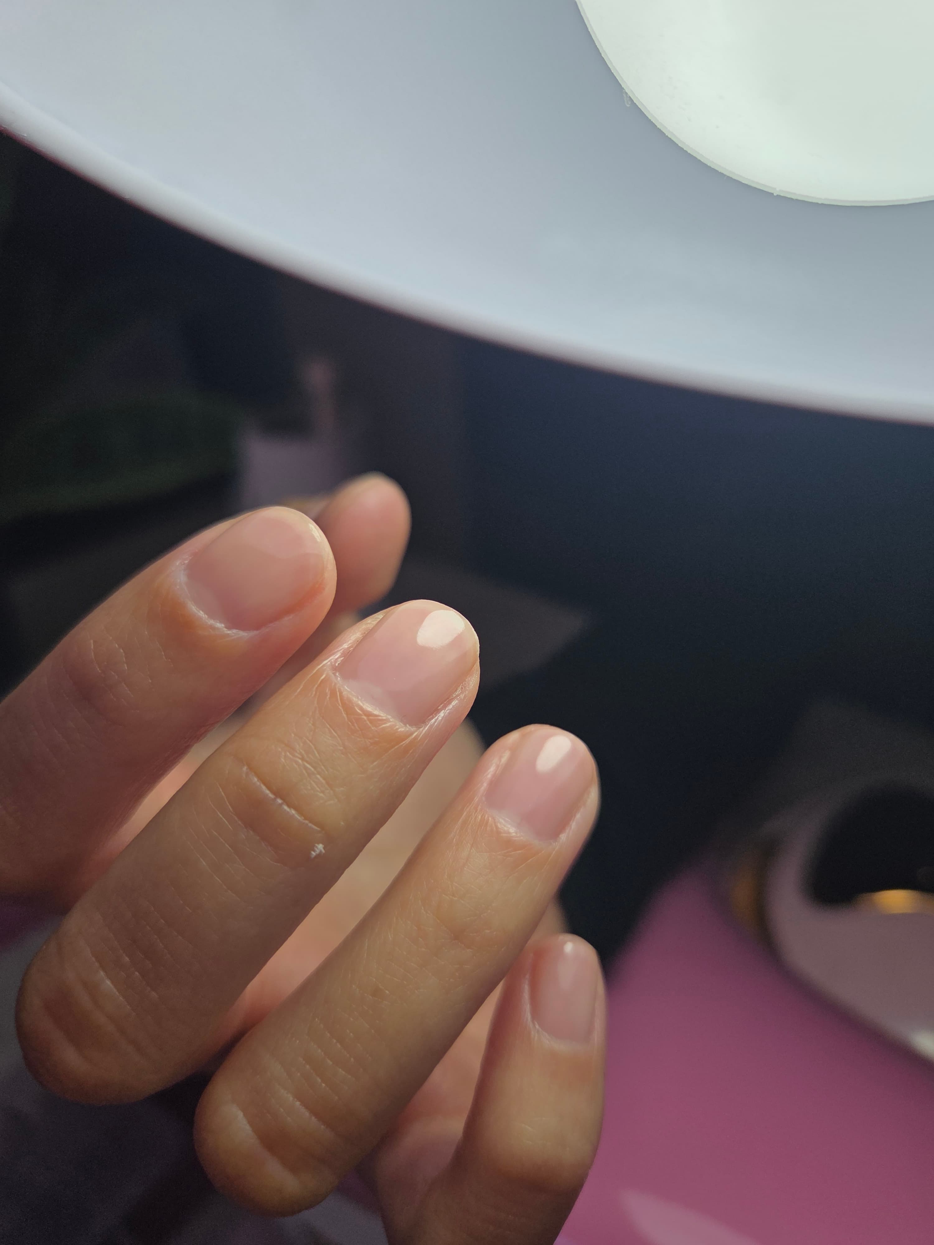 Extensiones de uñas — tono nude